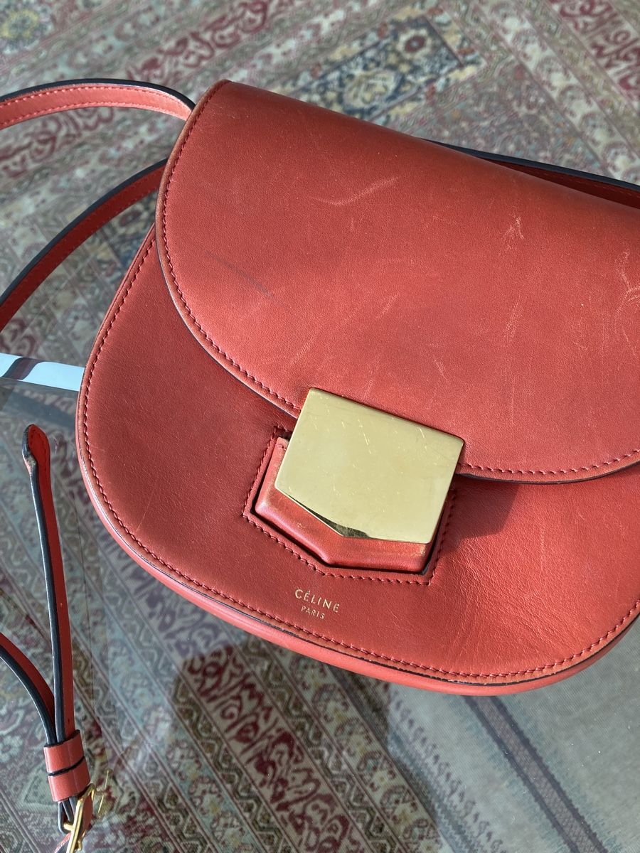 Celine Borse da donna: Celine Trotteur Bag, rot, Crossbody, ein Klassiker! – Usato da Zürich venduto da einefreude 1