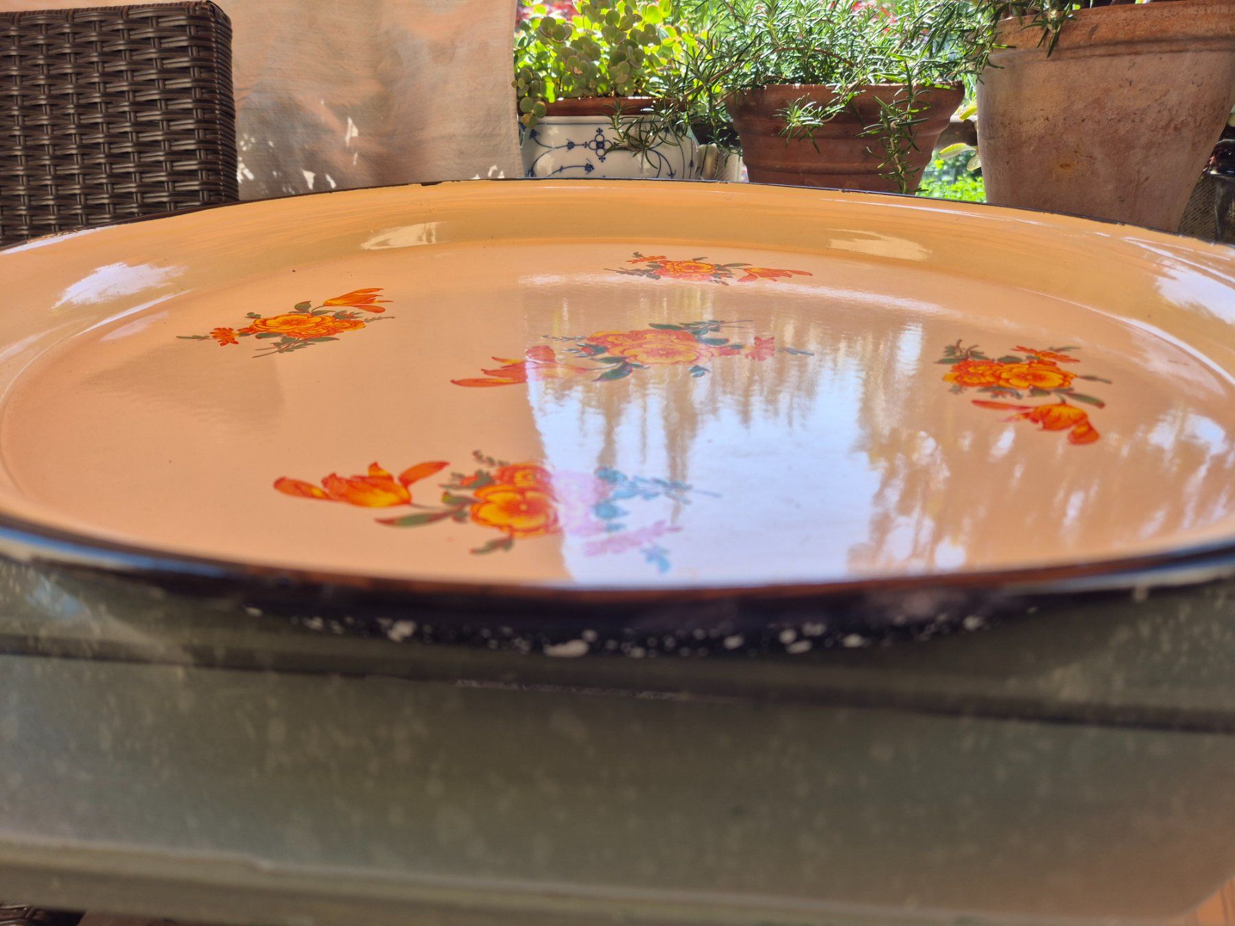 Servierplatten: Tablett rund mit Blumenmuster, vintage, 55 cm – Gebraucht aus Bern von aronari 2