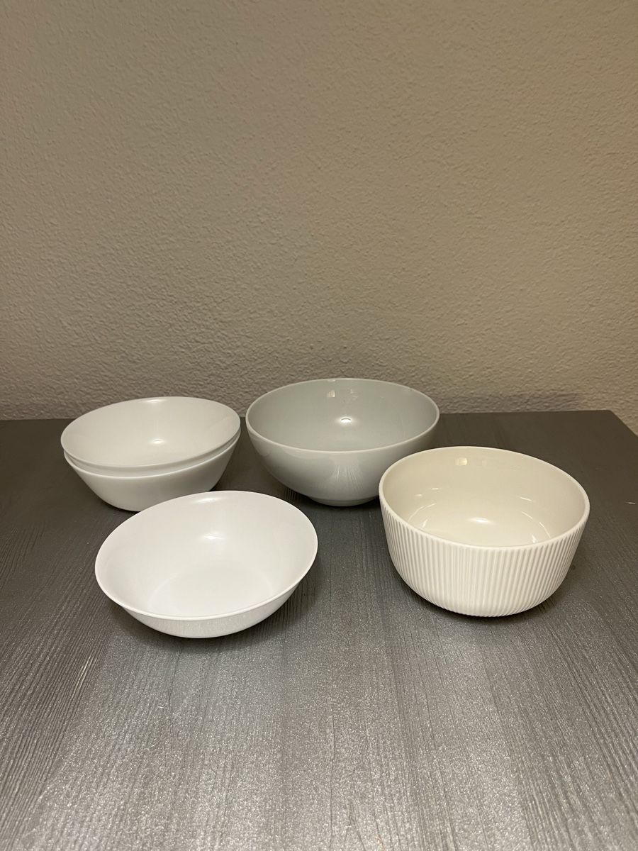 Schalen: 5 weisse kleine Schalen – Gebraucht aus Zürich von lschaff