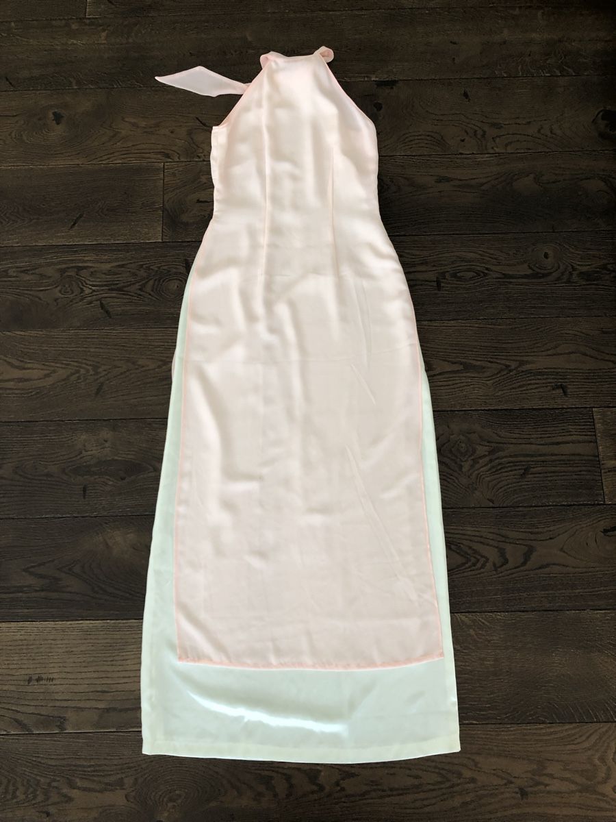 Kleider: Traditionell Vietnamesisches Damenkleid Seide – Gebraucht aus Büren SO von Nuri09 1