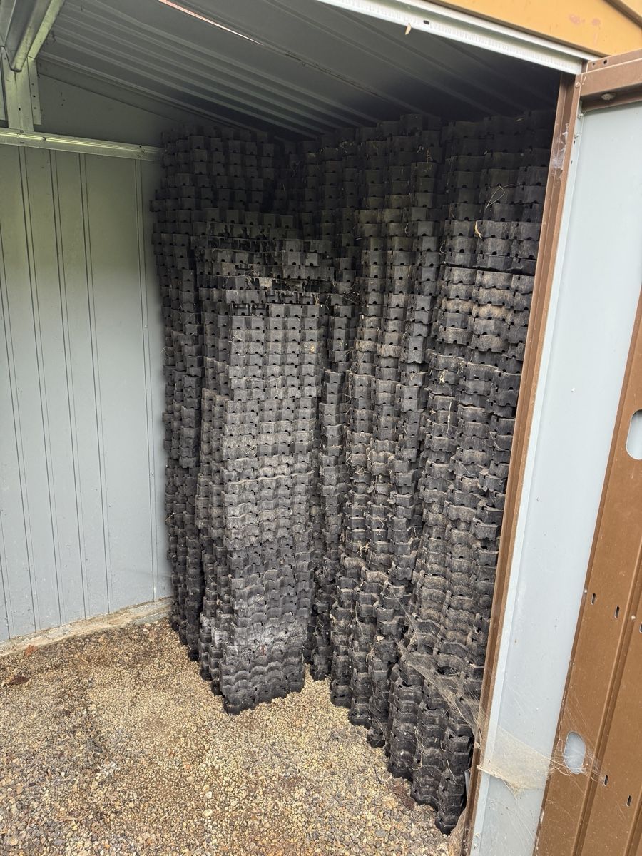 Stallzubehör: Bodengitter – Gebraucht aus Egg b. Zürich von Burrito1 1