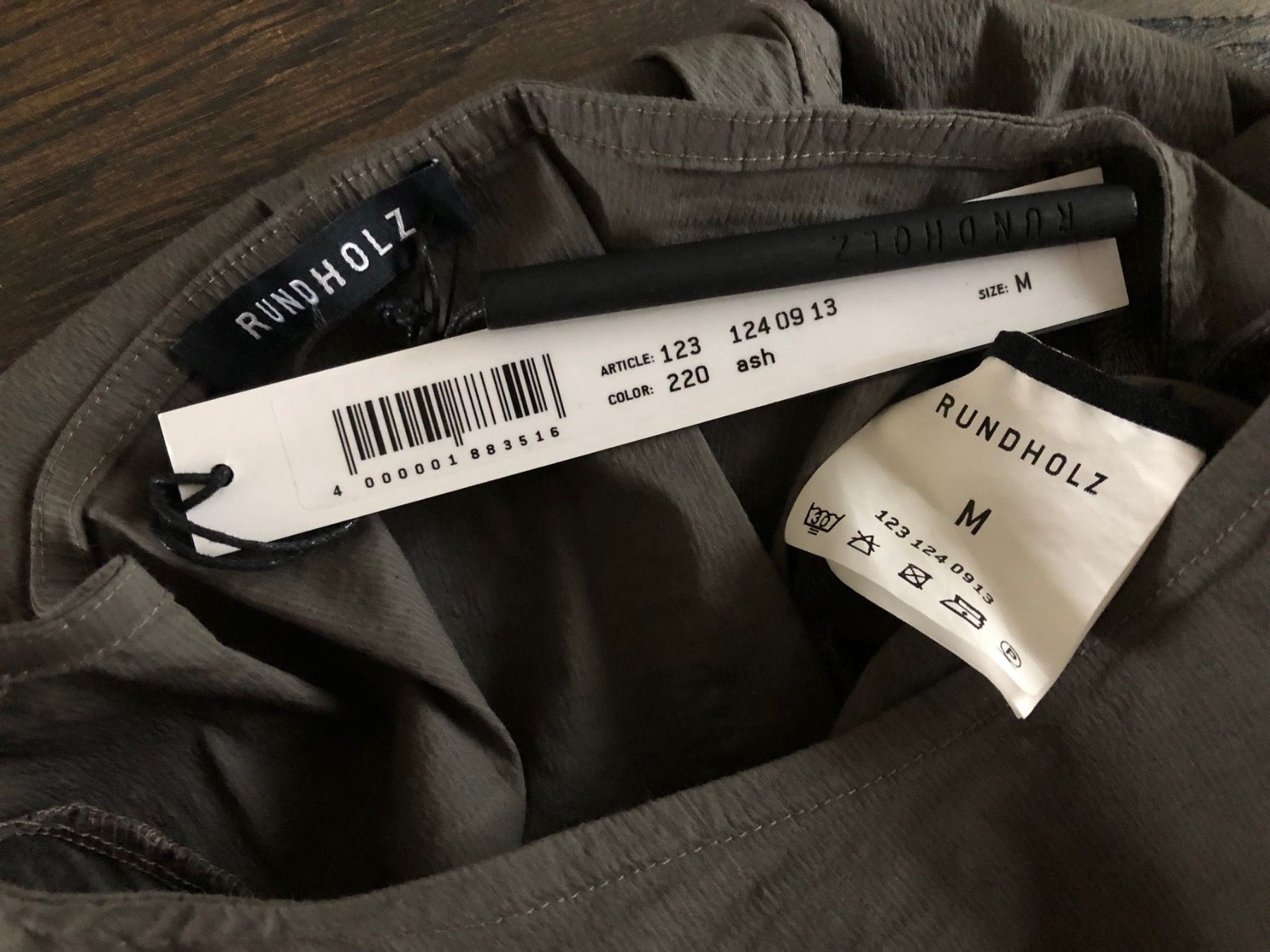Rundholz Vestiti: Rundholz Kleid, Ash, M – Nuovo e nell'imballaggio originale da Erlenbach ZH venduto da verbena_mint 6