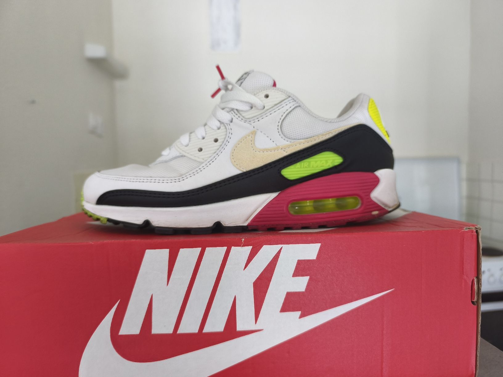 Nike Scarpe da uomo: air max 90 – Usato da Nyon venduto da ala_nxh5