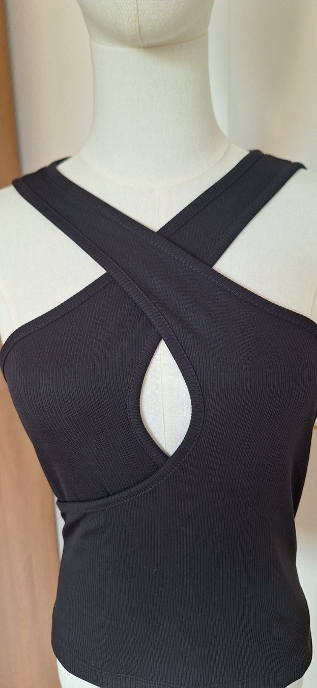 Kookai Top: Kookai, top noir – Nuovo e nell'imballaggio originale da Lussery-Villars venduto da pousinete02 1