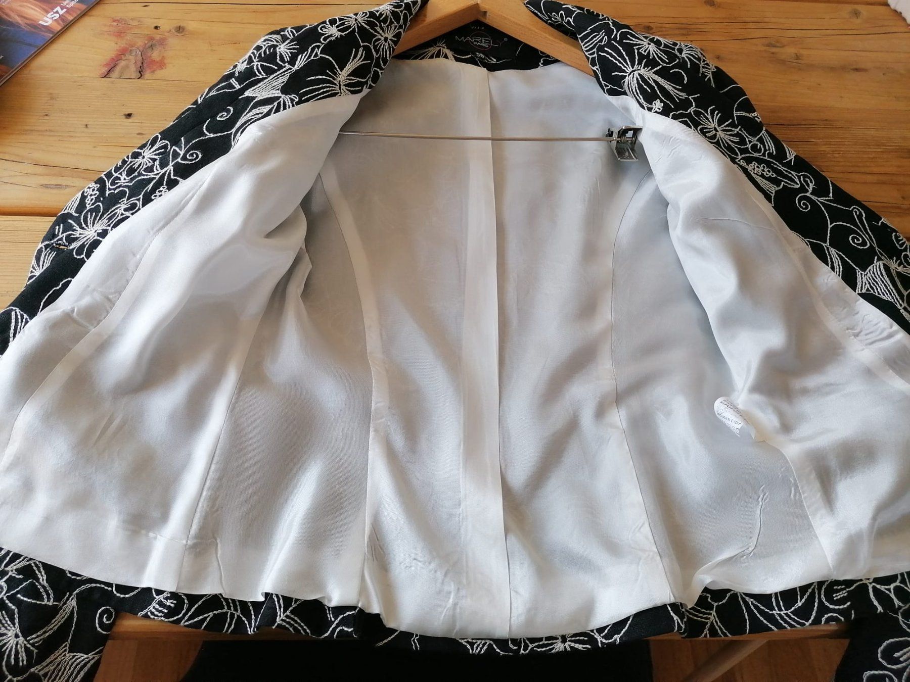 46 Nord Jacken: Blazer mit Blumenmuster (Mariely Paris)_Größe 38 – Gebraucht aus Zürich von ram_59n8 1