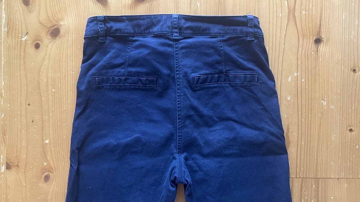 Pantaloni: H&M Hose, Gr. 36, dunkelblau – Usato da Frenkendorf venduto da ana_h7dx 1
