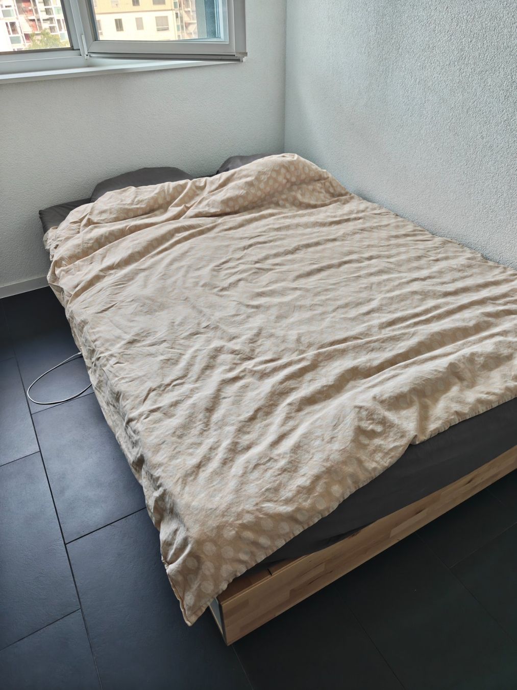 Ikea Letti: Lit Ikea MANDAL avec matelas – Usato da Plan-les-Ouates venduto da Sydeve
