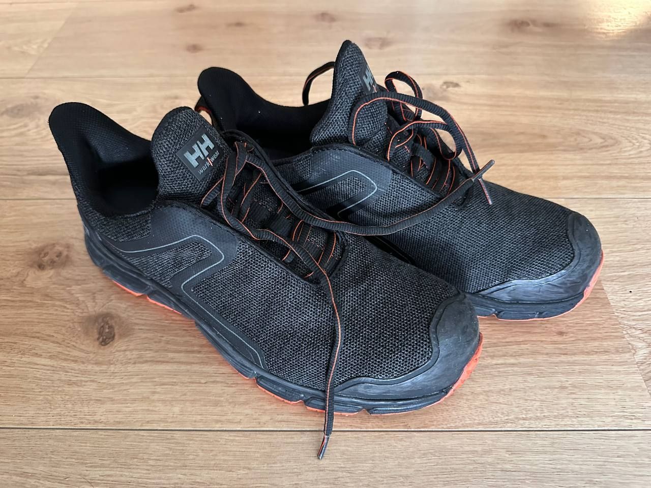 Helly Hansen Scarpe da uomo: Helly Hansen Arbeitsschuhe, Gr. 43 – Usato da Bern venduto da ed_z717