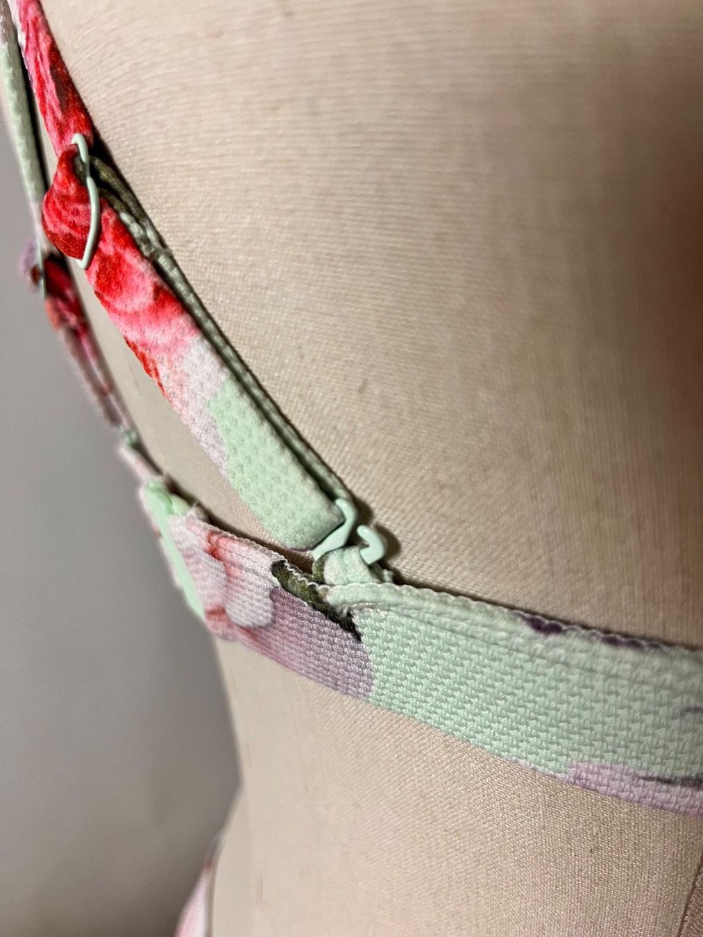 Lascana Costumi da bagno & Bikini: LASCANA, Bikini, Grösse 38C/D/38, Farbe Hellgrün mit Blumen – Nuovo e nell'imballaggio originale da Rudolfstetten venduto da gst_g7xl 8