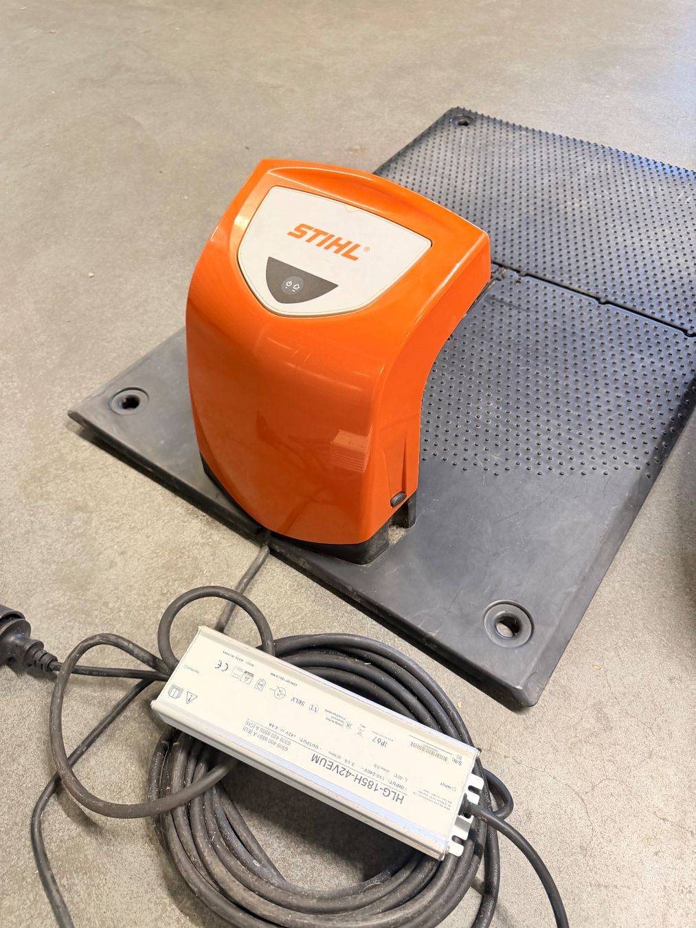 Stihl Tagliaerba: Stihl RMI 632 PC Rasenmähroboter – Usato da Lenzburg venduto da billistar 5