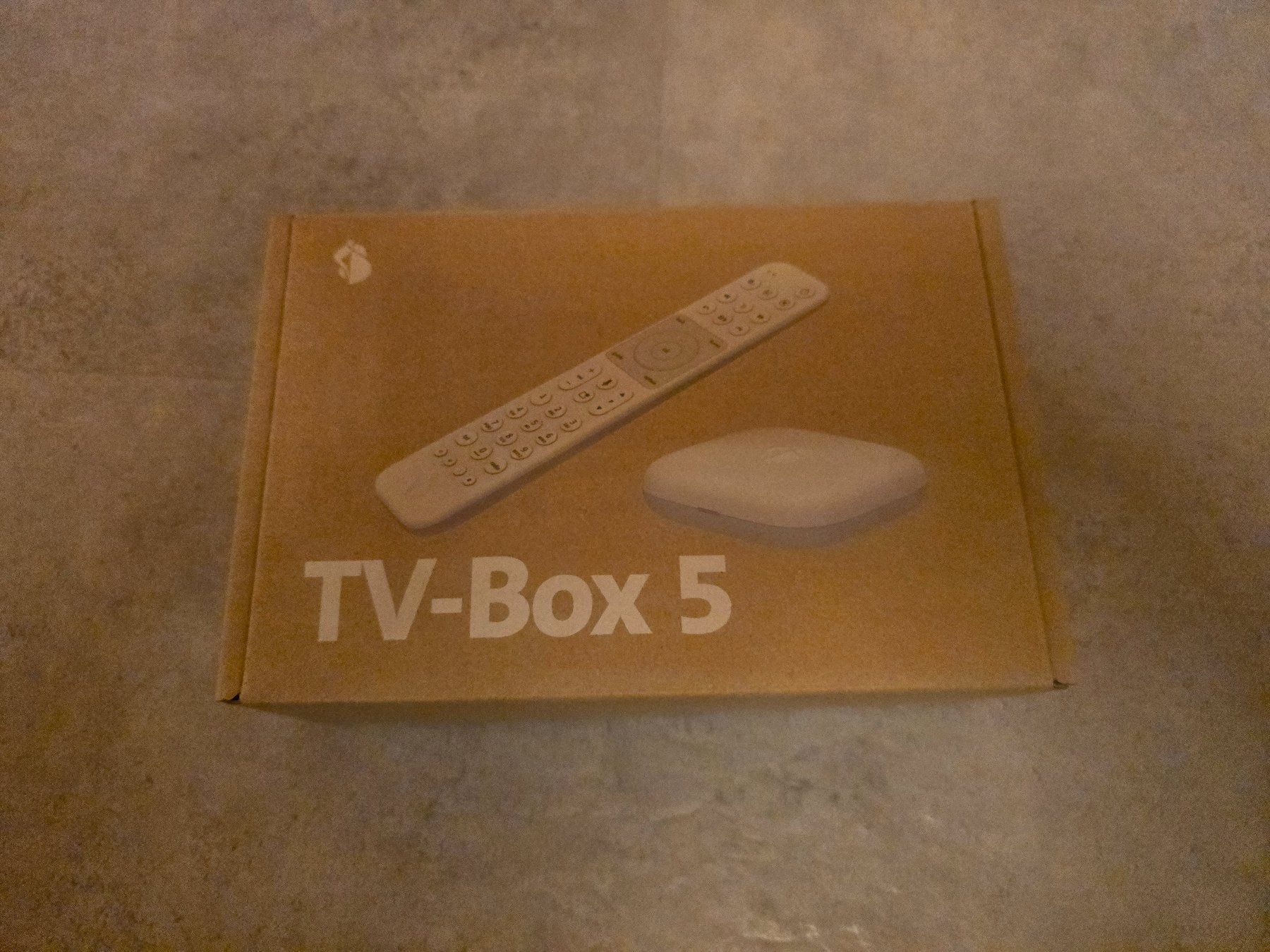 Ricevitori: Swisscom TV Box 5 – Nuovo e nell'imballaggio originale da Savièse venduto da Laguinee