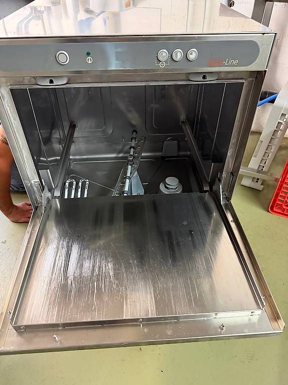 Machines à laver la vaisselle: Ecoline Spühlmaschiene – Défectueux à Uster par Vivian.simoes 3