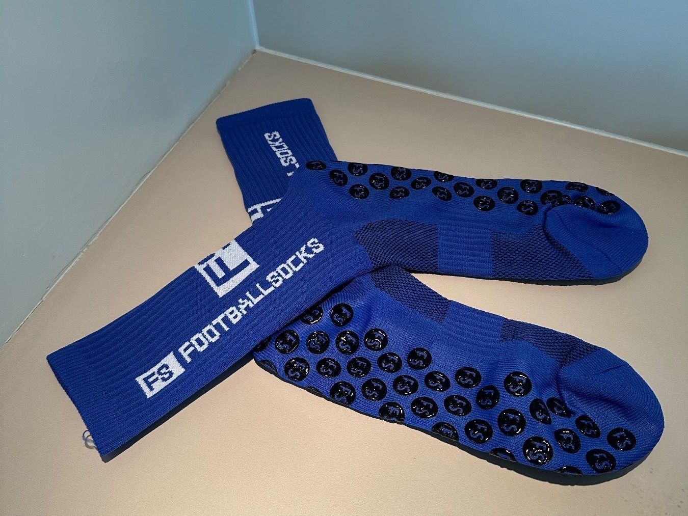 Calze: Fussballsocken mit Grip / 3 Paar – Nuovo e nell'imballaggio originale da Birmenstorf AG venduto da FloS4 1