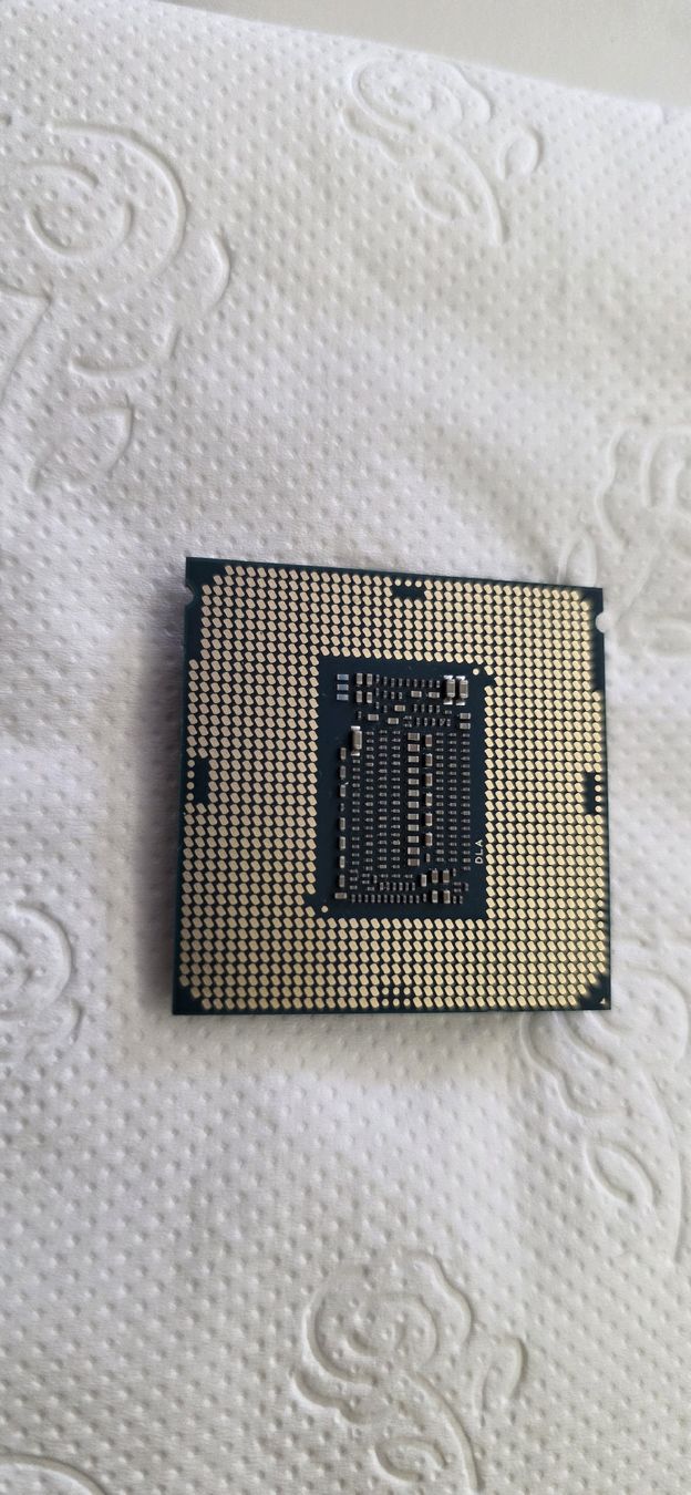 Intel Elektronikbauteile: Intel i9 9900K – Gebraucht aus Brig von N1TR-0 5