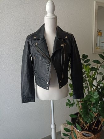 Schwarze Lederjacke von Vila gr.36