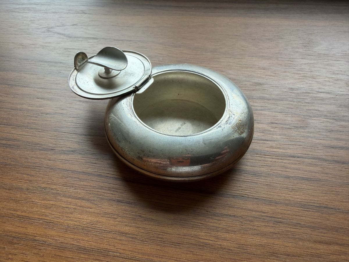 Portacenere: Silber Dose/Aschenbecher – Usato da Uetikon am See venduto da protagoniste 1