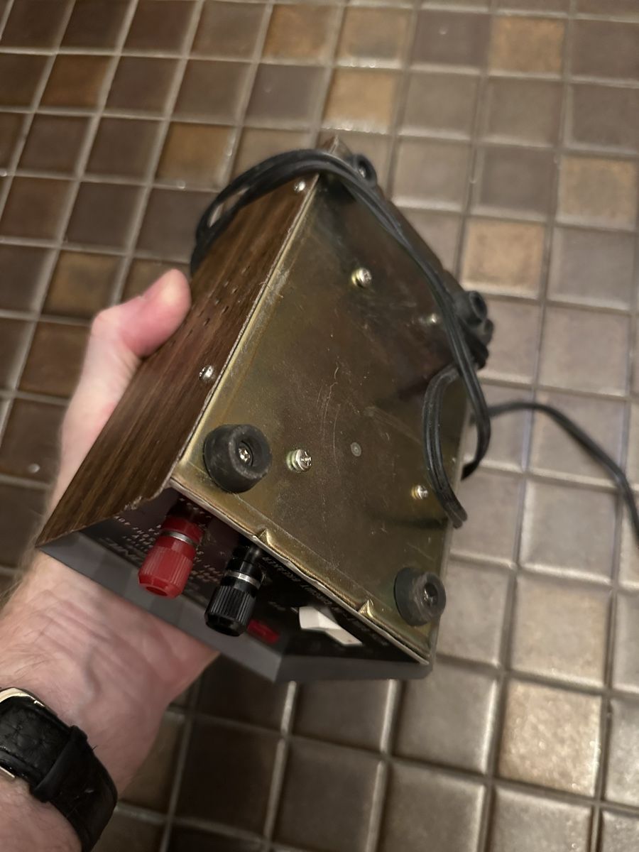 Componenti elettronici: Netzgerät 230/ 12 V – Usato da Oberengstringen venduto da Affeier0 1