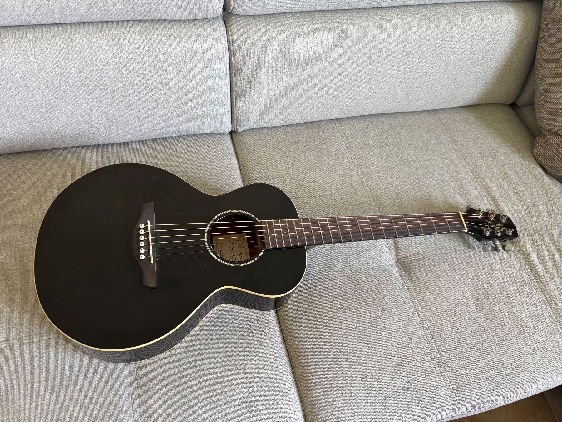 Takamine Instruments de musique: Takamine EG mini électro-acoustique – D'occasion à Seiry par chat09 6