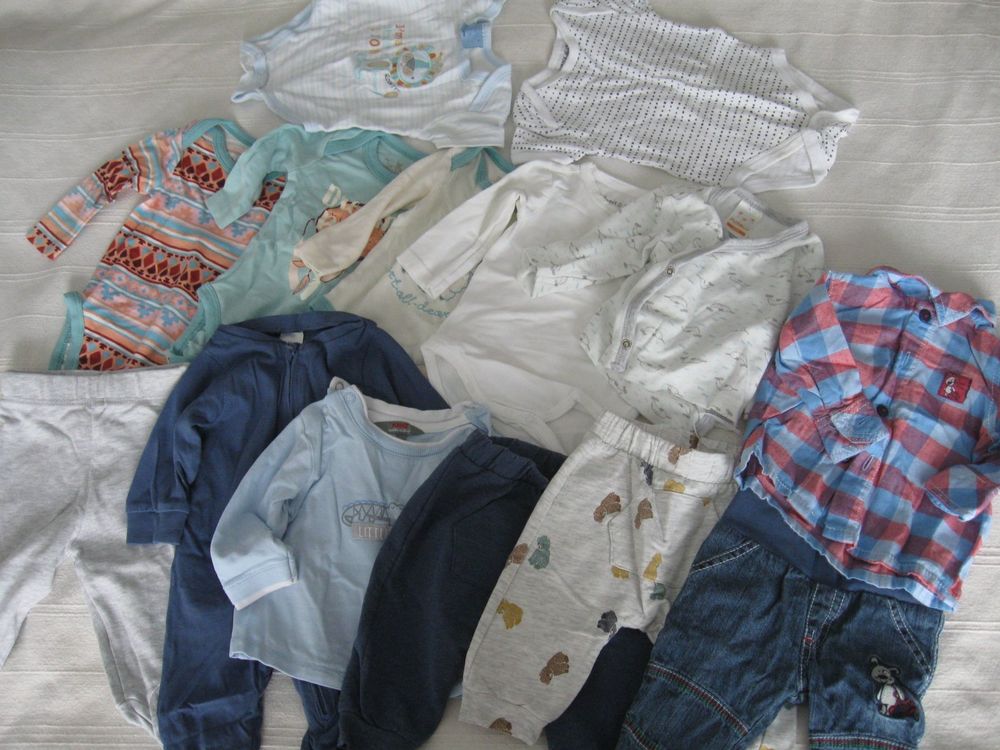 H&M Ensembles coordonnés: LOT aus 14 x Babybekleidung H&M/KUNIBOO Grösse 56 und 50/56 – D'occasion à Romanshorn par samo1974