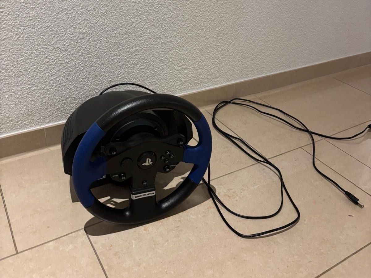 Thrustmaster Manettes: Sim-Racing-Set (Thrustmaster T150 Pro Force Feedback) – D'occasion à Rothenburg par rape 2