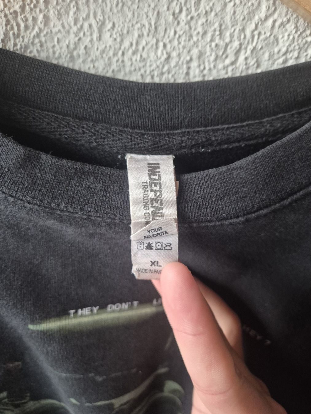 Maglioni & Felpe: NF merch: Paid my dues Sweater – Nuovo (secondo la descrizione) da Bülach venduto da Max_W. 6