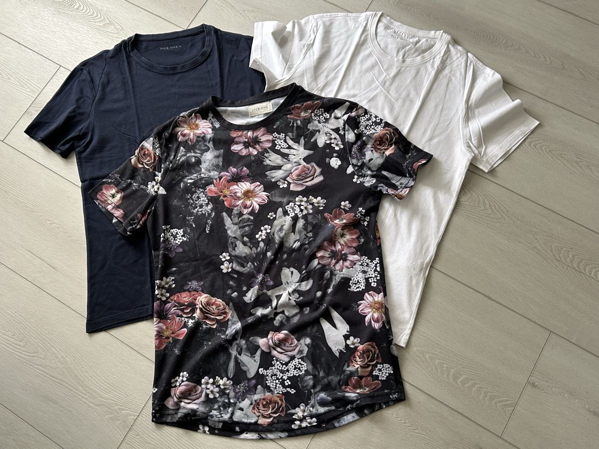 T-shirt: Pier One T-Shirts, 3er Set, Gr. M – Usato da Strengelbach venduto da Xycy