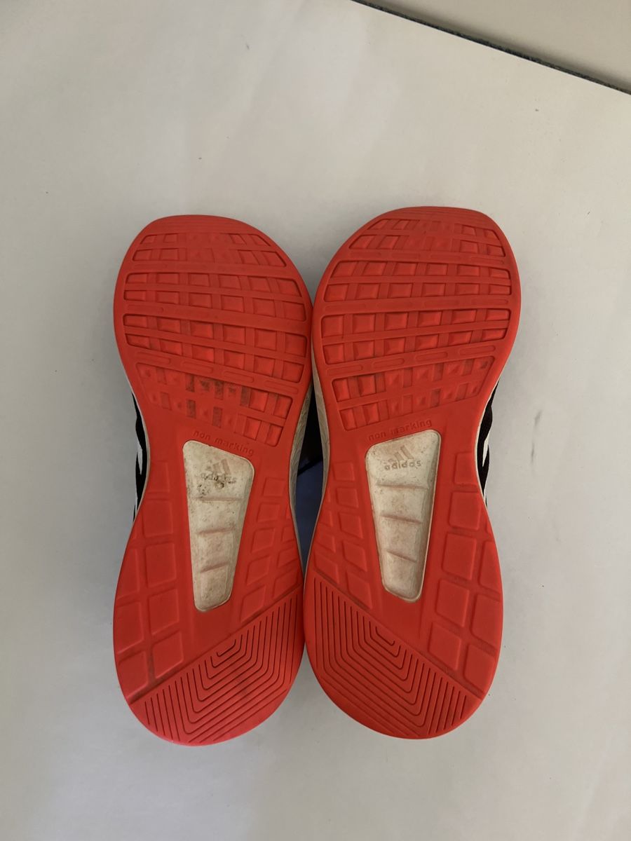 Scarpe da uomo: Adidas Laufschuhe Grösse 42 – Usato da Fenkrieden venduto da Rdaphne 2