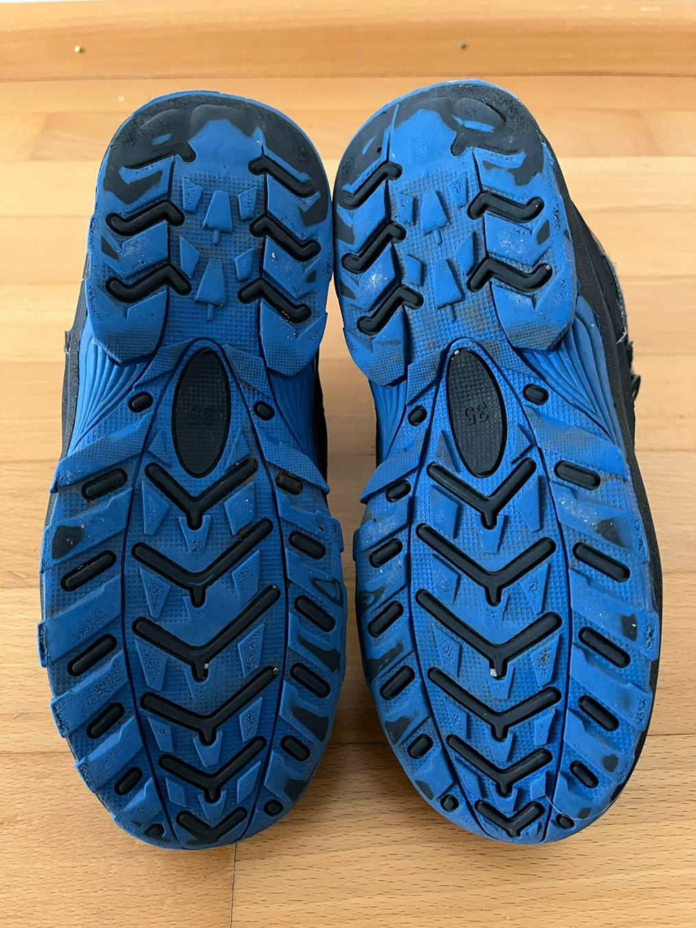 Scarpe per ragazzi: Thermostiefel Gr. 35, wasserdicht – Usato da Muttenz venduto da Juvenile33 5
