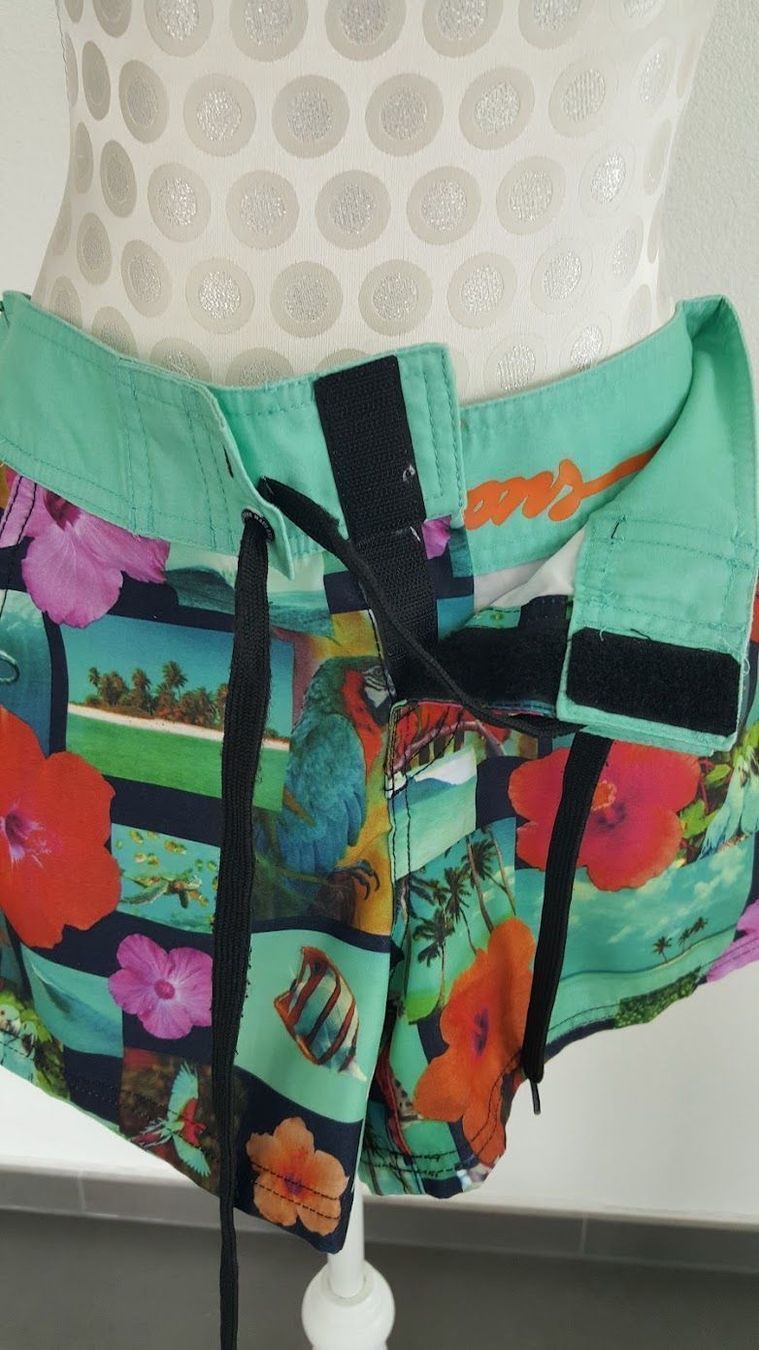 Pantaloni: Shorts/pantaloncini – Usato da Magden venduto da stricklady 3