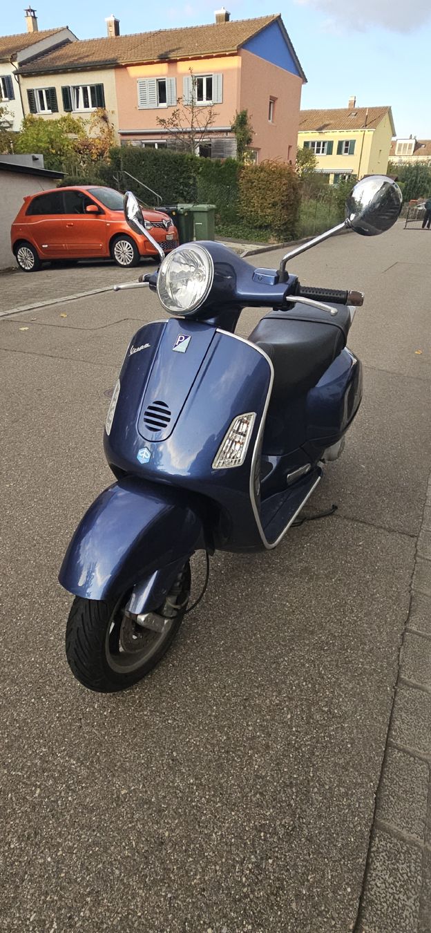 Vespa Scooter: VESPA GT 125 – Usato da Winterthur venduto da ccav 1