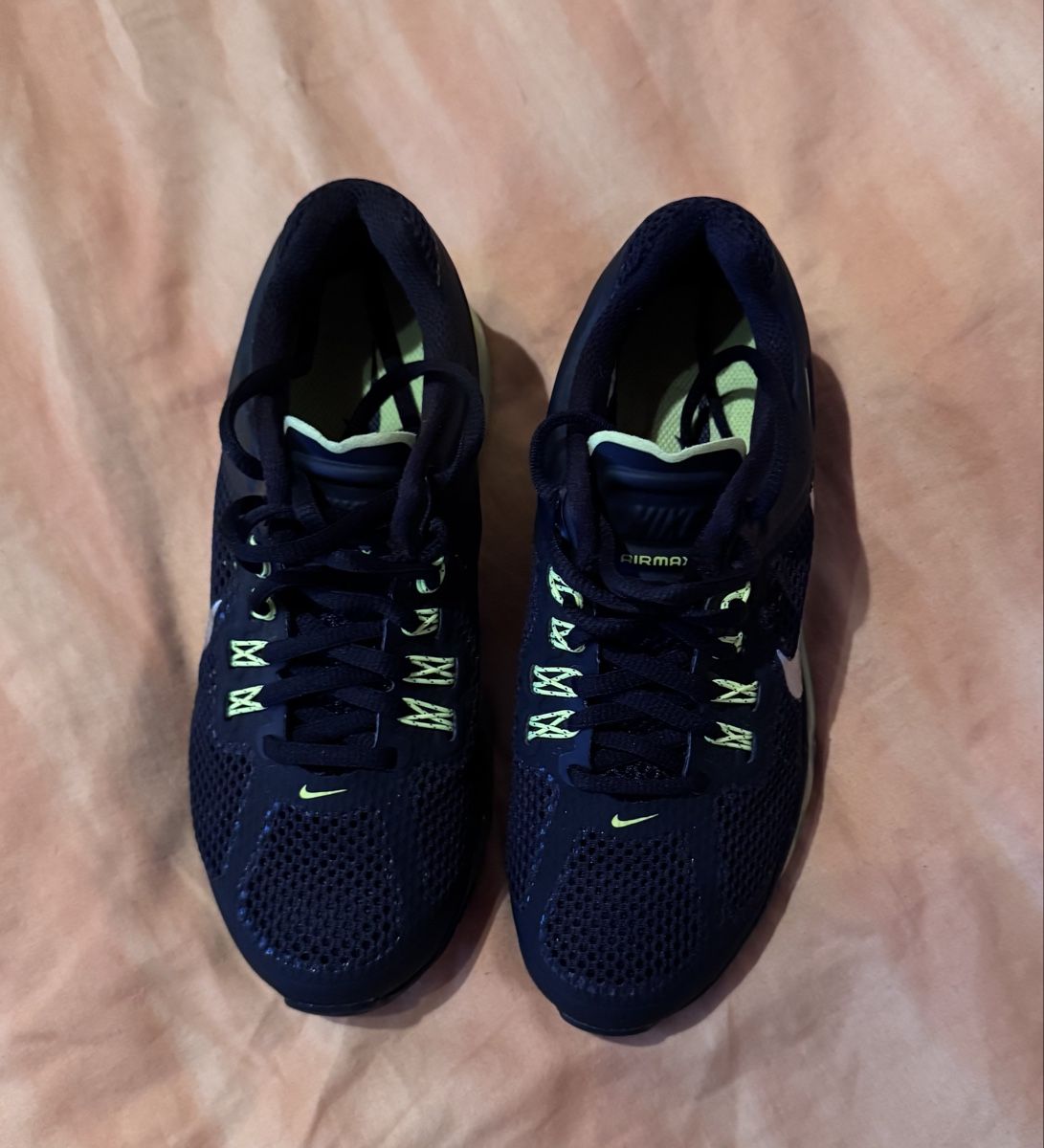 Nike Scarpe da uomo: Nike Air Max 2013, pointure 36 – Nuovo (secondo la descrizione) da Vétroz venduto da girl80 1
