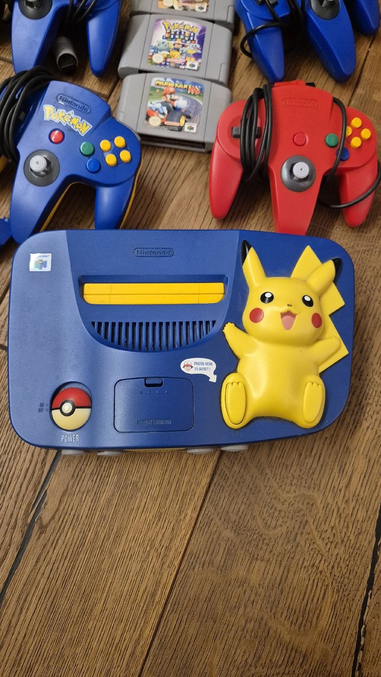 Nintendo Konsolen: Nintendo 64 Pikachu Edition Konsole mit Spielen & Controller – Gebraucht aus Busswil TG von one123 2