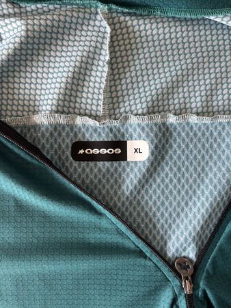 Assos Long Sleeve (XL)