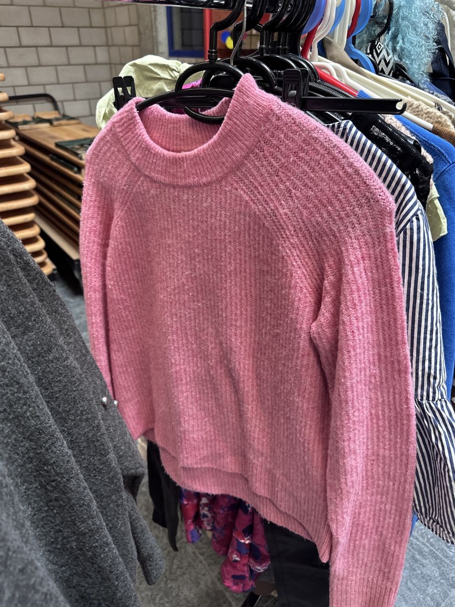 Zara Lotti di vestiti: Herbstpacket Grösse xs/s pullover jacken  – Usato da Ebikon venduto da amaxandx 7