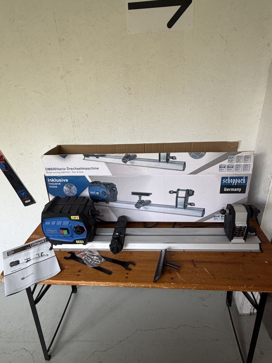 Scheppach Tutte le macchine: Scheppach DM600Vario Drechselmaschine – Usato da Gurmels venduto da SwissShop21