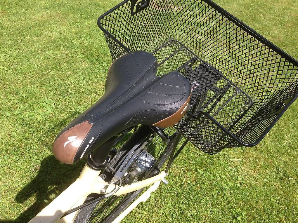Velos: Velo Specialized Globe 4 Lady – Gebraucht aus Cully von ana_lt9d 1
