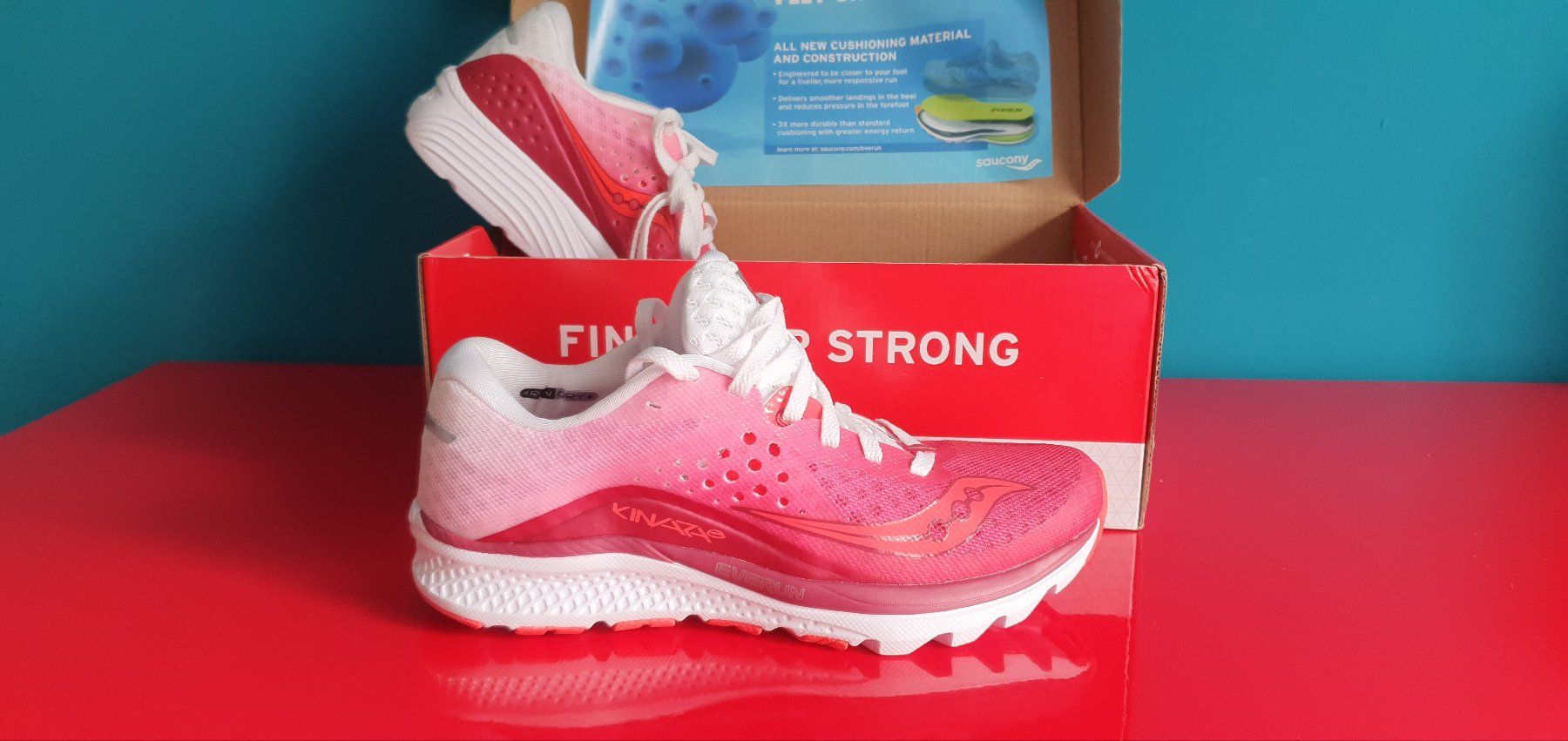 Saucony Scarpe da donna: Saucony Kinvara 8.  Gr 37.5 – Nuovo e nell'imballaggio originale da Aesch BL venduto da SPORT-RC-Model2020