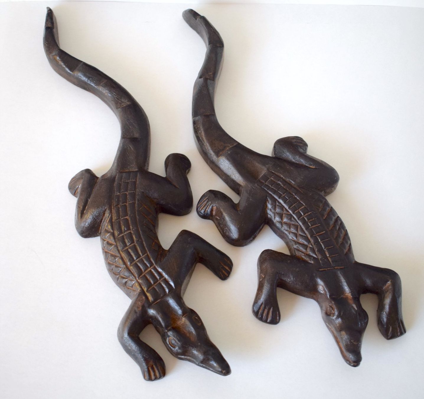 Statuette: TOP Gr. Krokodile Holz Tierfigur gross – Usato da Dulliken venduto da ichwettichhett