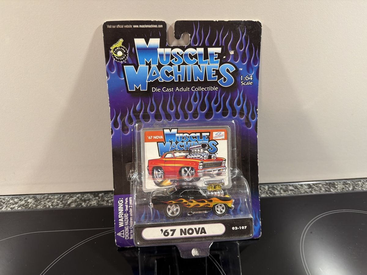 Modellautos: 67 Nova - 1/64 - Muscle Machines - – Neu und originalverpackt aus Wolfwil von Rolex1