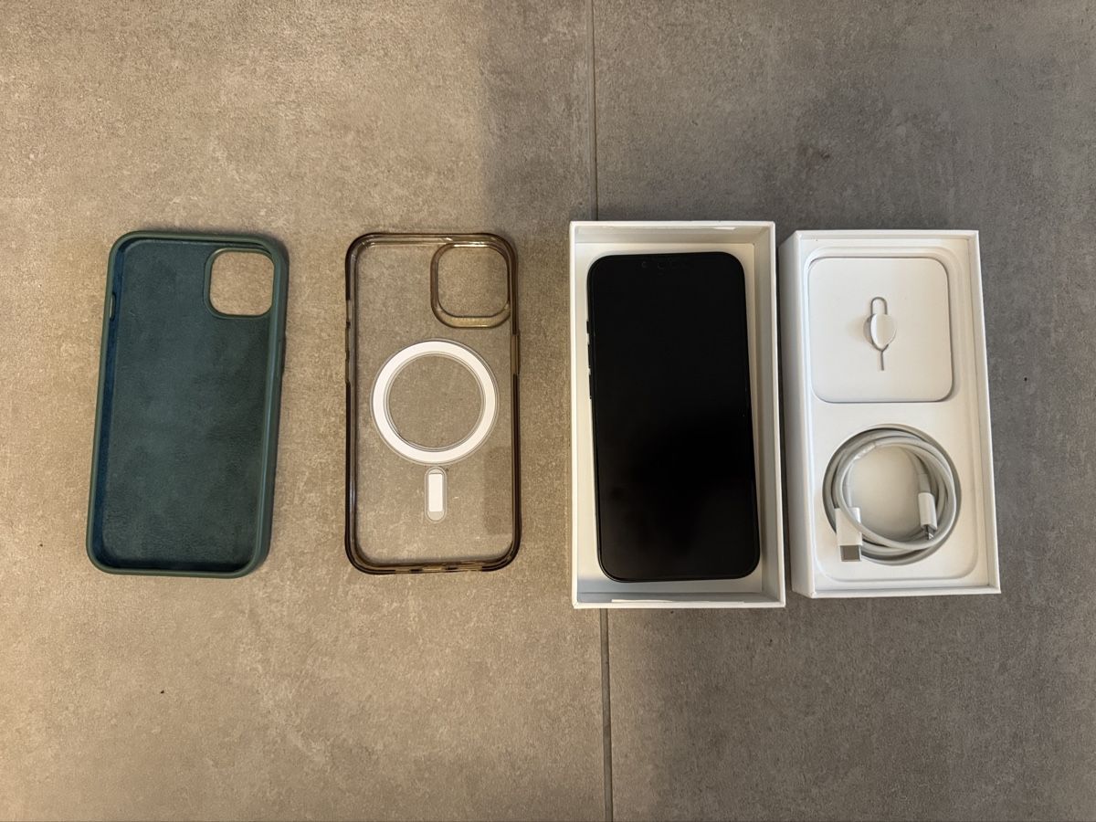 Apple Telefoni cellulari / Smartphones: iPhone 13 256 GB – Nuovo (secondo la descrizione) da Affoltern am Albis venduto da lapsko 6
