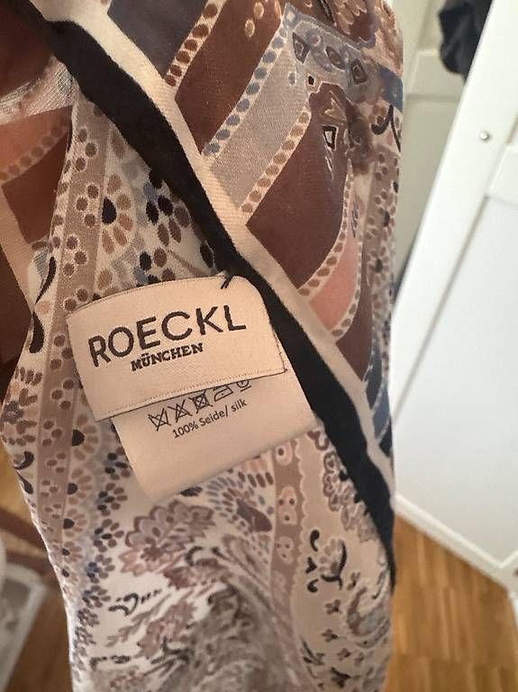 Foulard & Sciarpe: Seidenfoulard Roeckl – Usato da Zürich venduto da _nushy 1