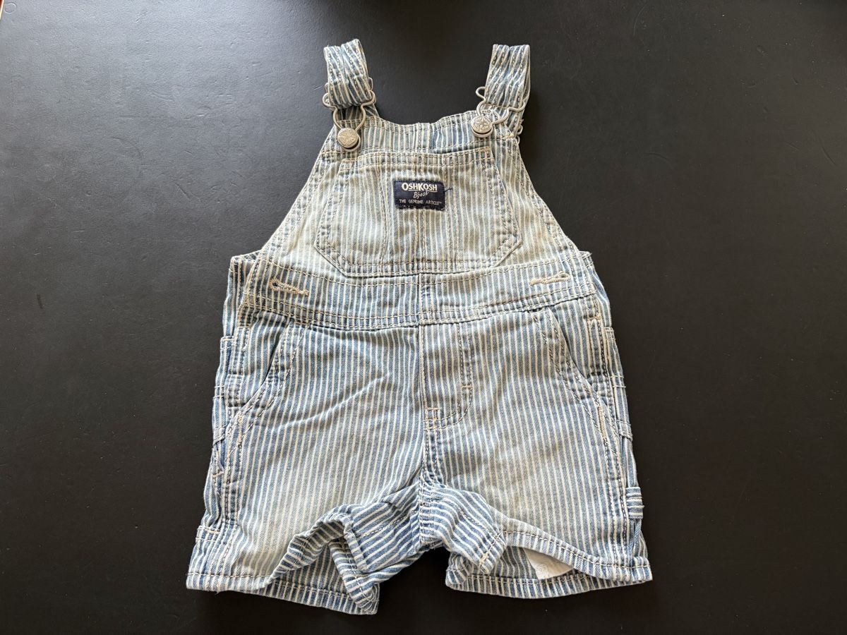 Pantalons: Osh Kosh kurze Hosen – D'occasion à Zürich par schmickels