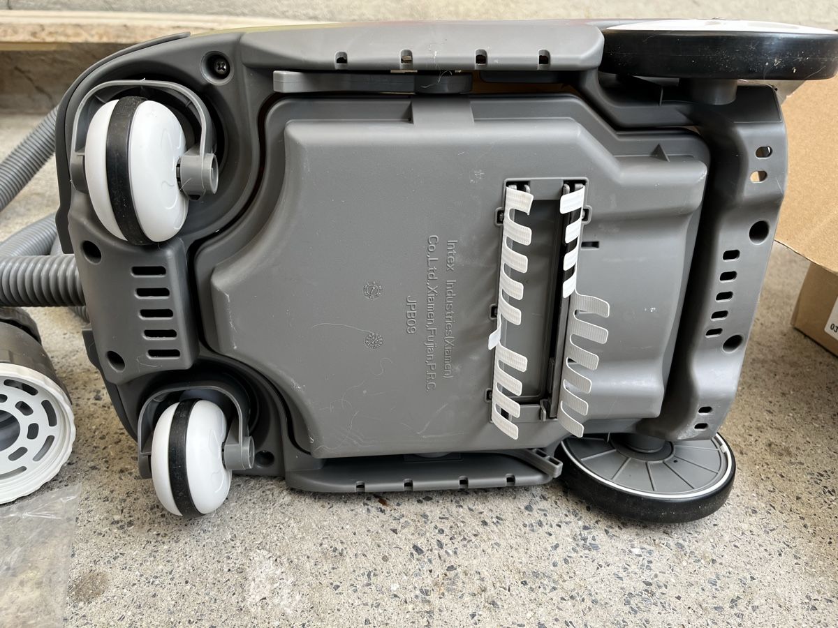 Intex Accessori per Piscine: Intex ZX100 Automatic Pool Cleaner mit Schlauch & Anleitung – Usato da Brienz BE venduto da wederno01 3