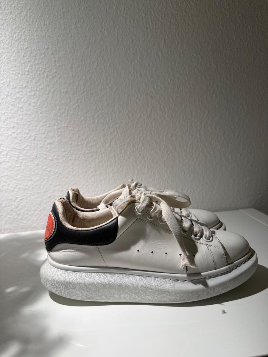 Alexander Mcqueen Damenschuhe: Alexander McQueen Herz Sneaker – Gebraucht aus Herisau von ogkosta 3