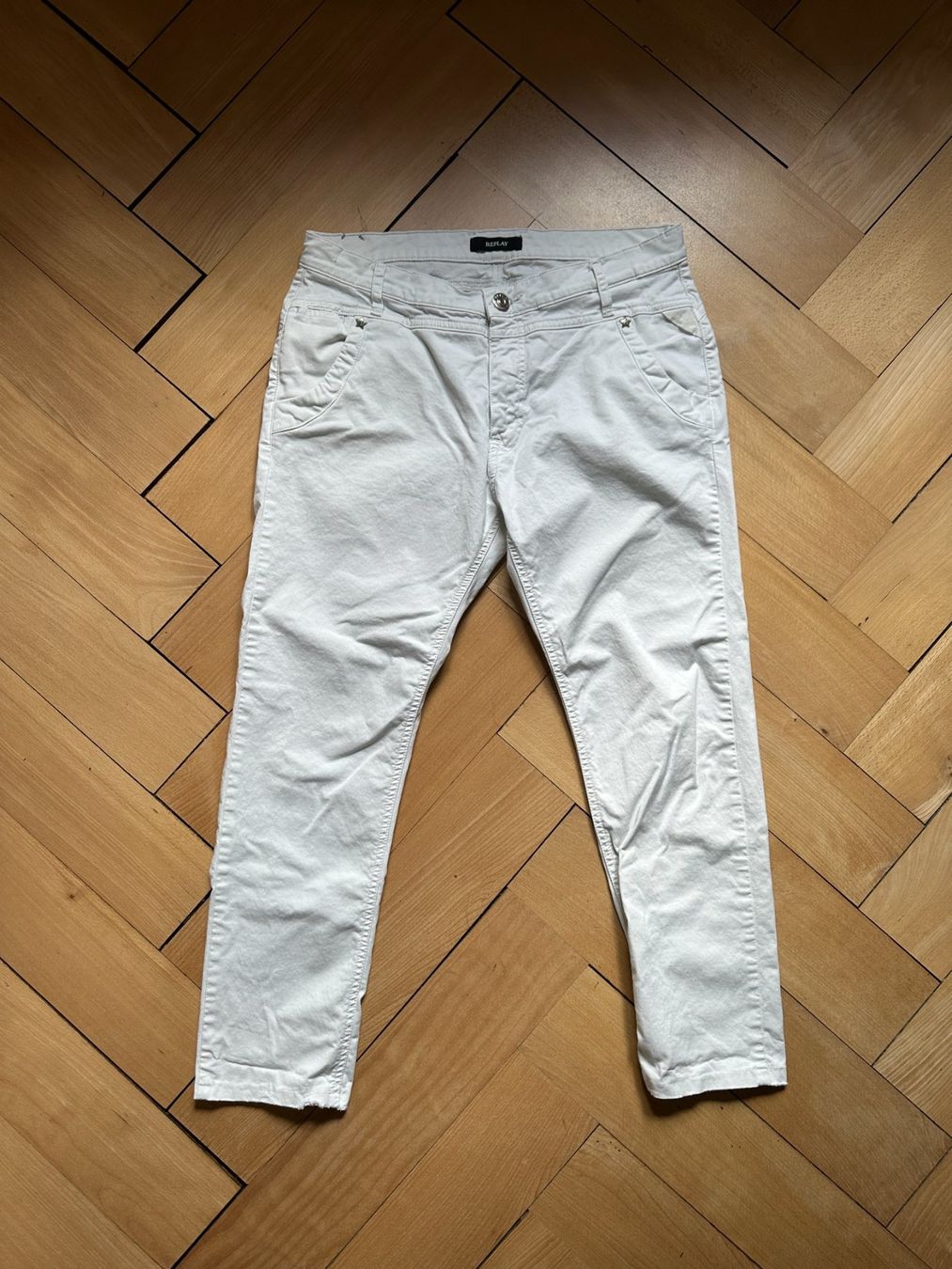Replay Jeans: REPLAY - Denice Jeanshose weiss W29 – Gebraucht aus Zürich von Diazaio