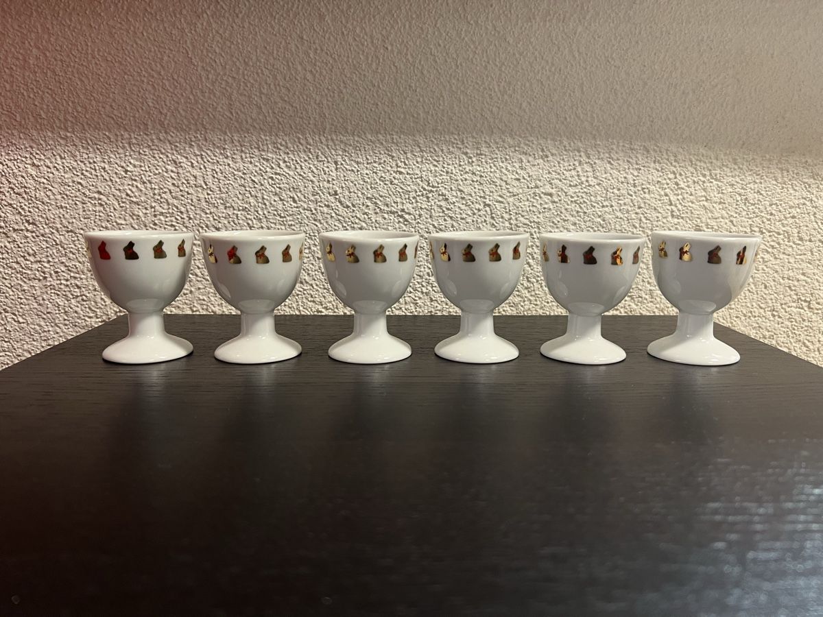 Altre Stoviglie: 6 Eierbecher mit Lindt Goldhasen – Usato da Zürich venduto da rigani 1