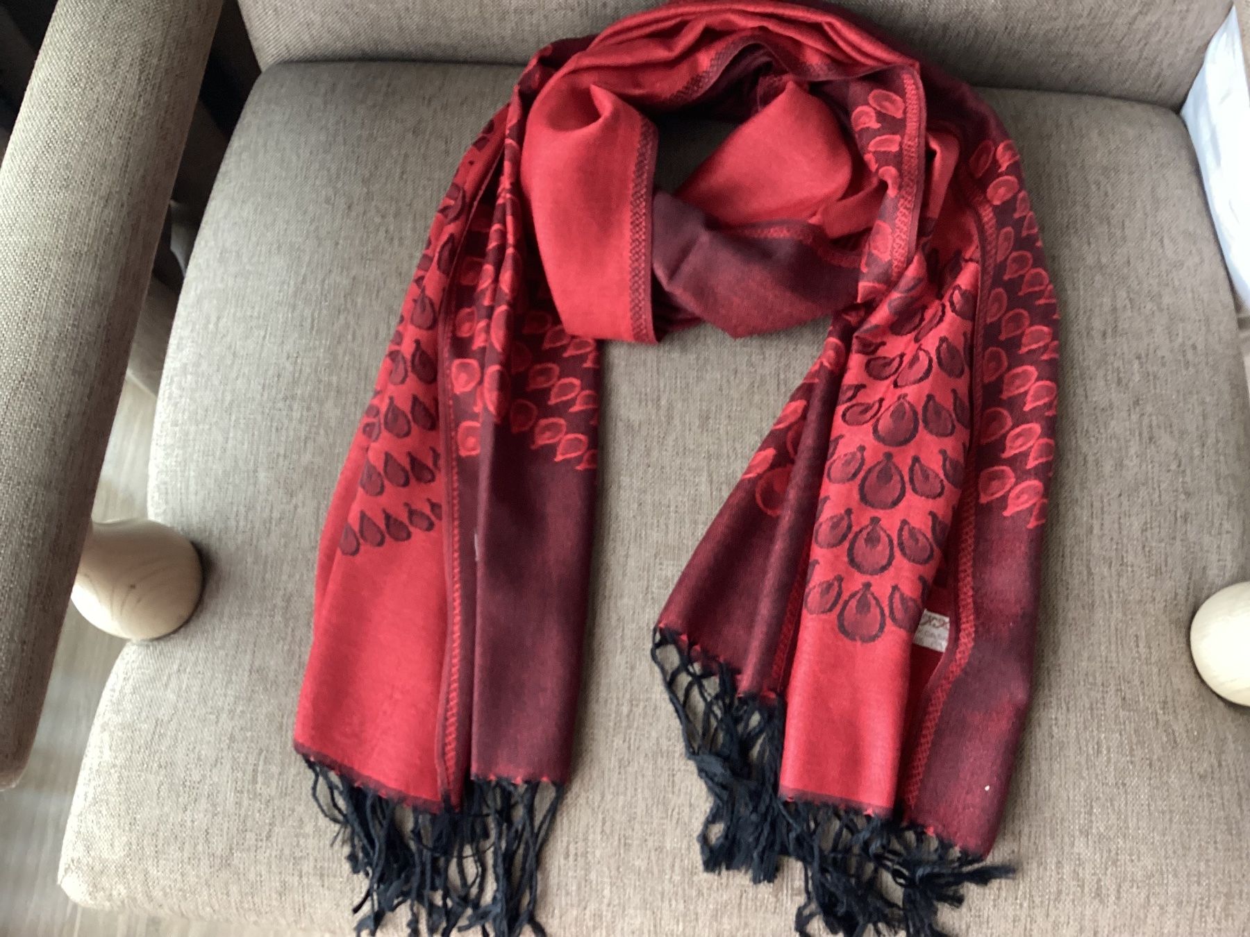 Foulard & Sciarpe: Pashmina Schal – Nuovo e nell'imballaggio originale da Minusio venduto da scotch111