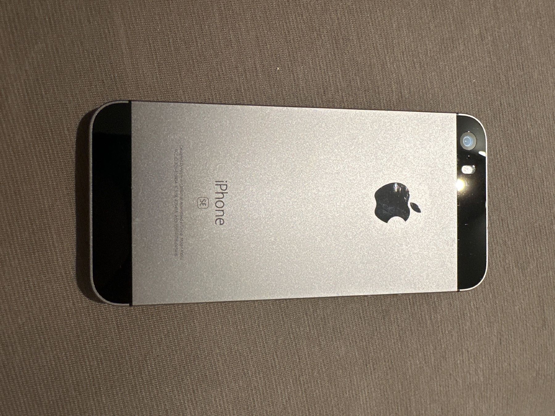 Apple Telefoni cellulari / Smartphones: Iphone Se – Usato da Gutenswil venduto da Risu99 2