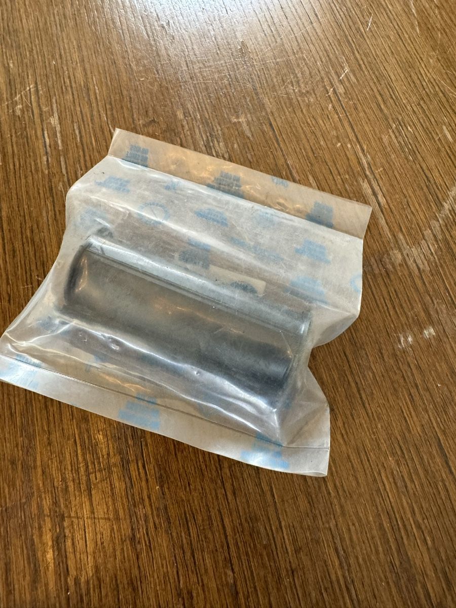 Puch Parti ricambio per ciclomotori: Puch Schwingen Gummi Lager – Nuovo e nell'imballaggio originale da Dübendorf venduto da Sachs621 1