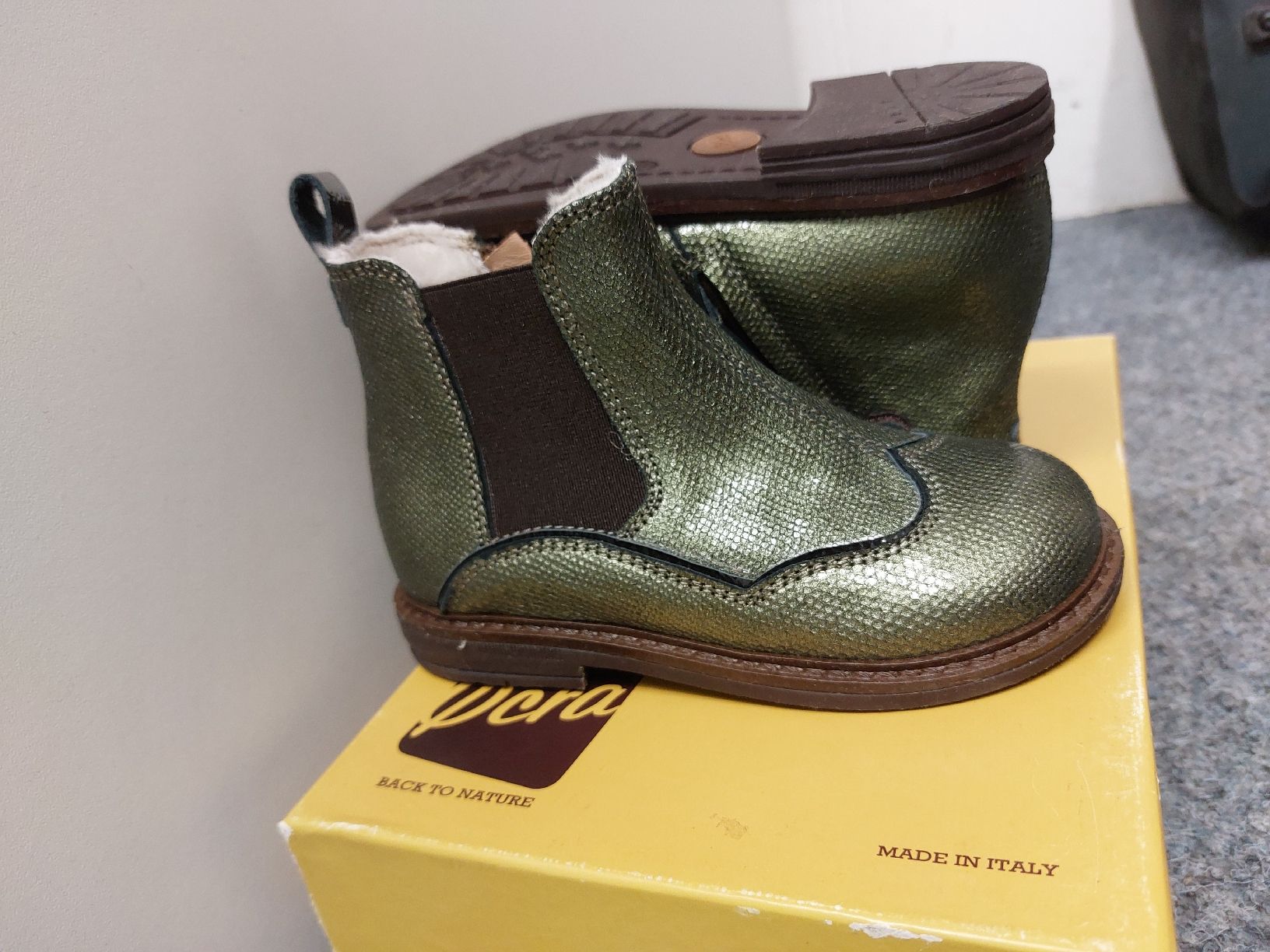 Scarpe per ragazze: Winterschuhe Gr. 25, Ocra, NEU – Nuovo e nell'imballaggio originale da Auw venduto da pet_fc8x